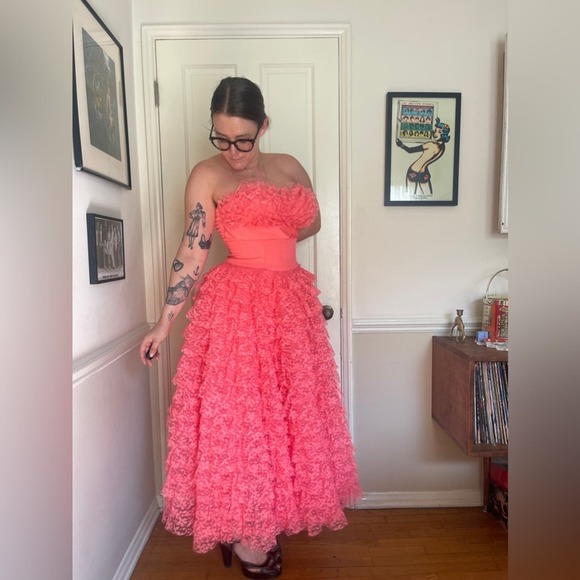 50s Vintage Hot Pink Tulle and Lace Cupcake Dress with Shelf Bust - Picture 2 of 16